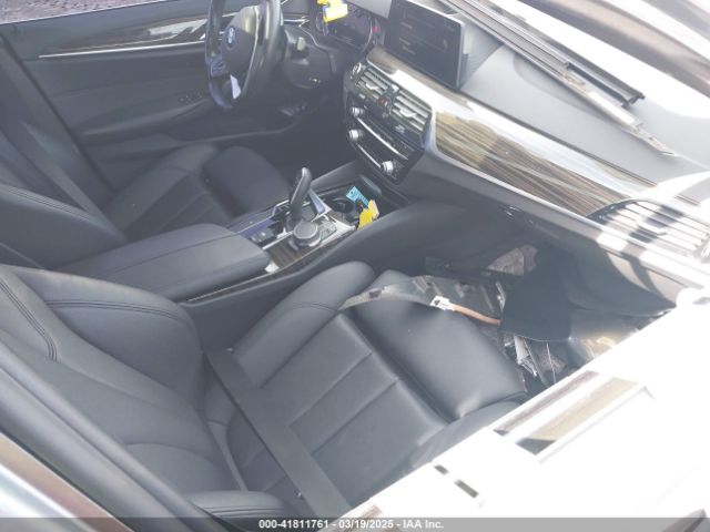 WBAJA7C59JWC74703 BMW 530i Xdrive
