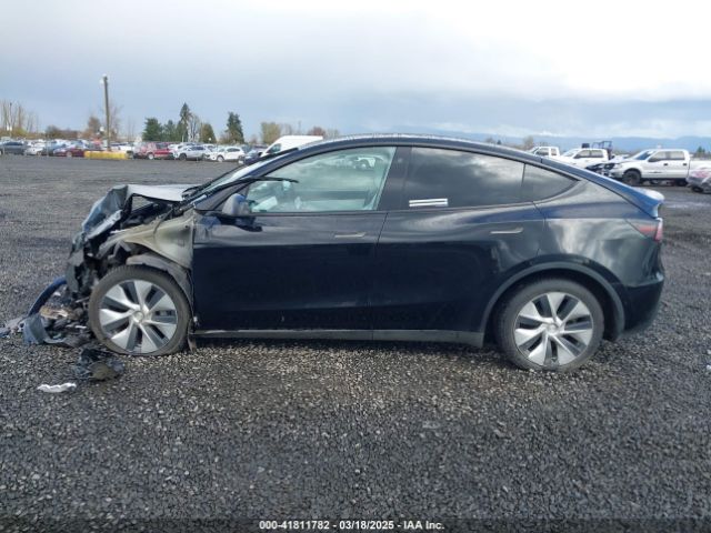 7SAYGDEE4NF447985 Tesla Model Y Long Range Dual Motor All-wheel Drive