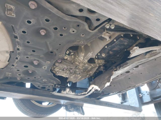 JTDKARFU3H3049806 Toyota Prius Three Touring