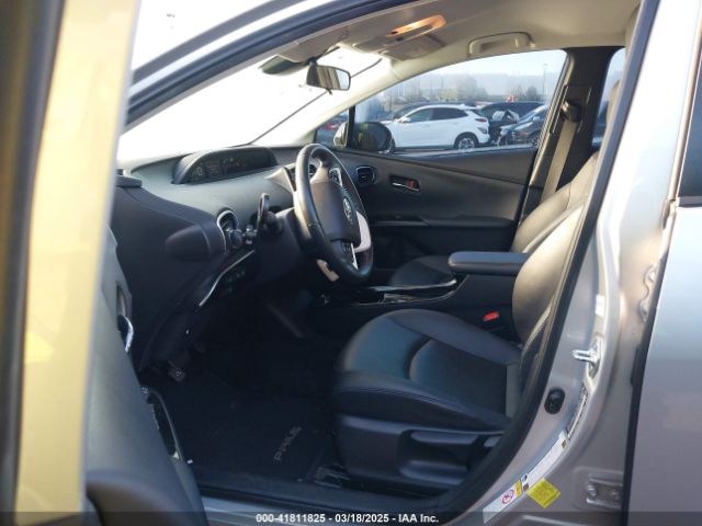 JTDKARFU3H3049806 Toyota Prius Three Touring