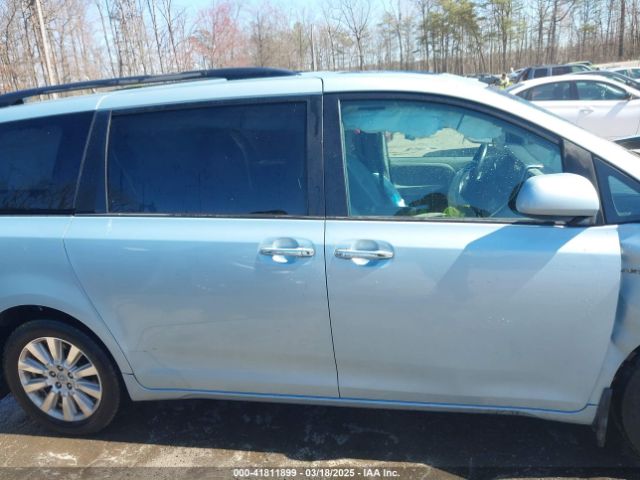 5TDDZ3DC9HS164773 Toyota Sienna Xle 7 Passenger