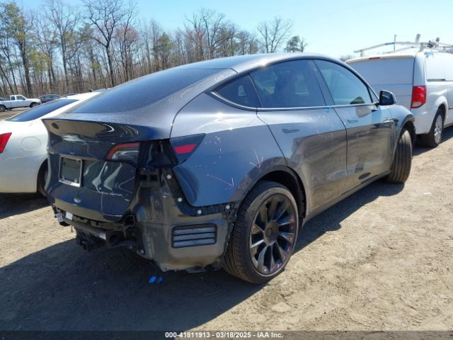 2021 TESLA MODEL Y 5YJYGDEE9MF062580 Photo 3