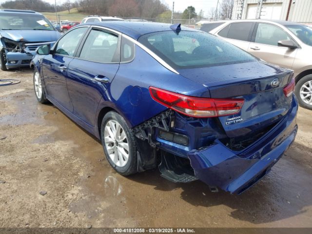 5XXGT4L38JG217136 KIA Optima S