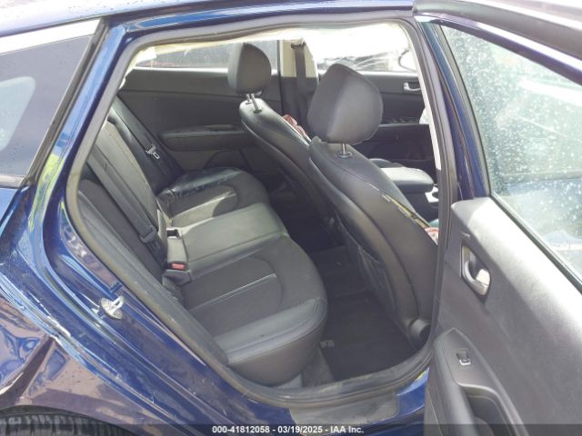 5XXGT4L38JG217136 KIA Optima S
