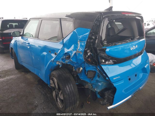 KNDJ53AU8P7205852 KIA Soul Gt-line