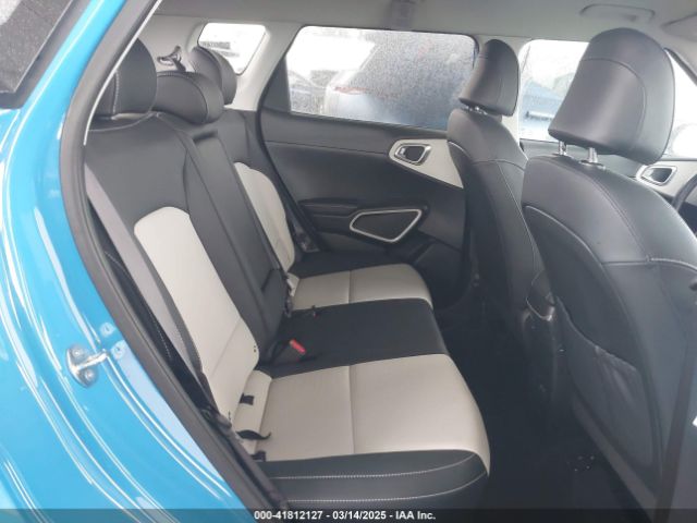 KNDJ53AU8P7205852 KIA Soul Gt-line