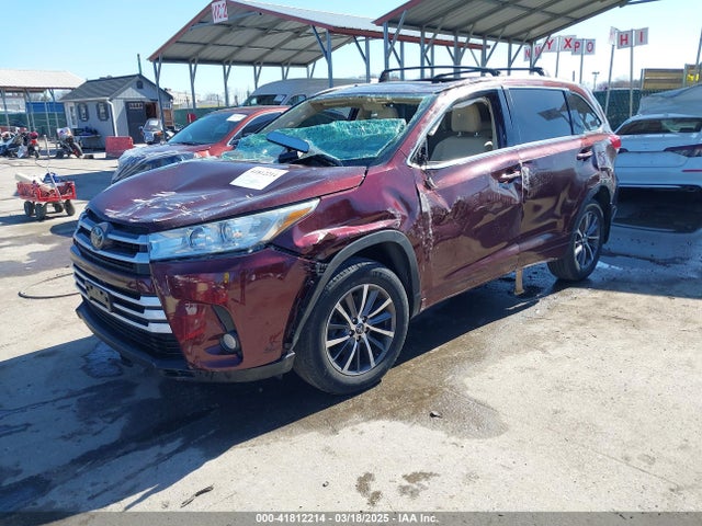 5TDJZRFH8JS810020 Toyota Highlander Xle