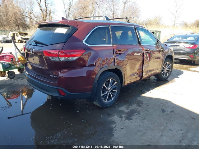 5TDJZRFH8JS810020 Toyota Highlander Xle