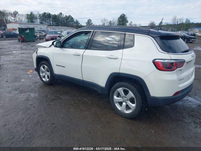 3C4NJDBB1KT761196 Jeep Compass Latitude 4x4