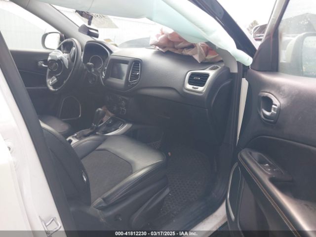 3C4NJDBB1KT761196 Jeep Compass Latitude 4x4