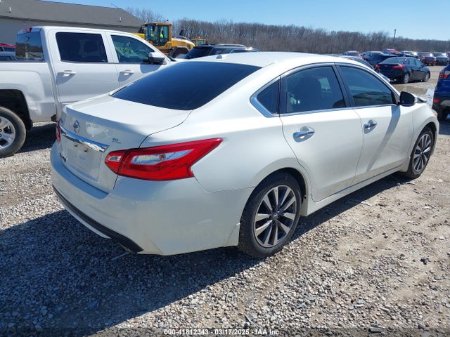 1N4AL3AP7HC480028 Nissan Altima 2.5 Sl