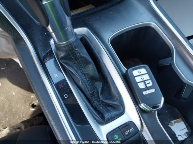 1HGCV1F90JA006310 Honda Accord Touring