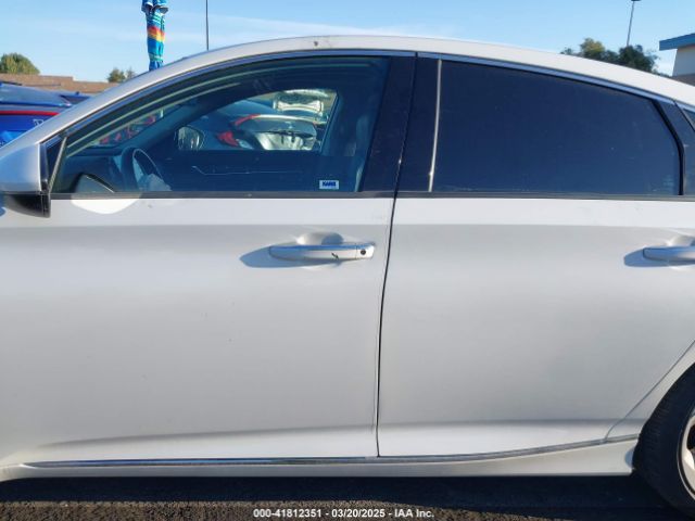 1HGCV1F90JA006310 Honda Accord Touring