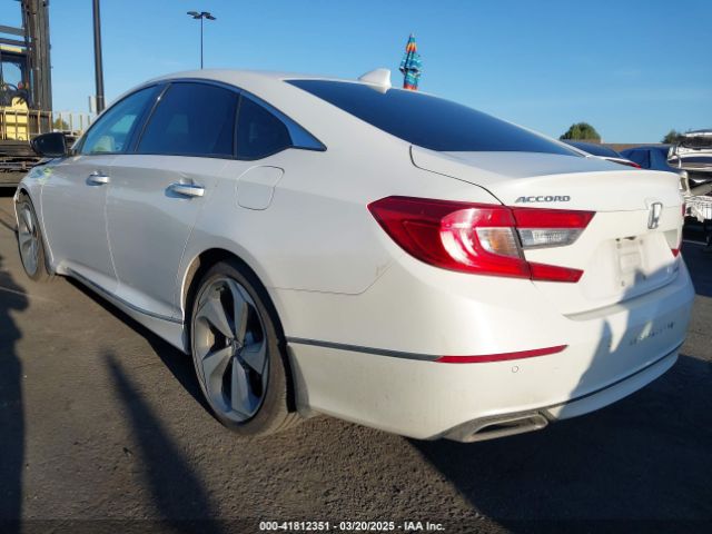 1HGCV1F90JA006310 Honda Accord Touring