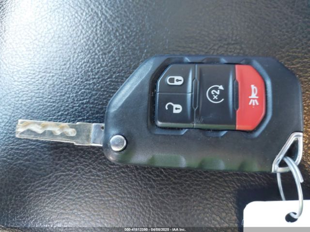 1C6JJTAGXPL571283 Jeep Gladiator Sport S 4x4