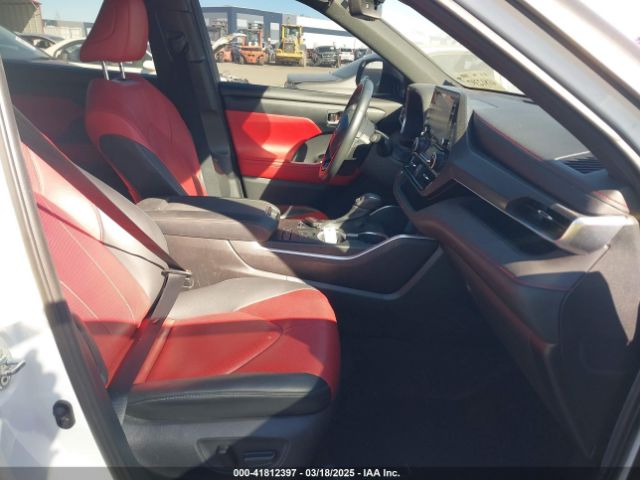 5TDLZRAHXMS048670 Toyota Highlander Xse