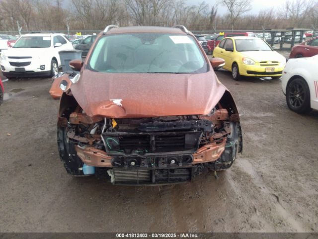 1FMCU9J9XHUA33302 Ford Escape Titanium