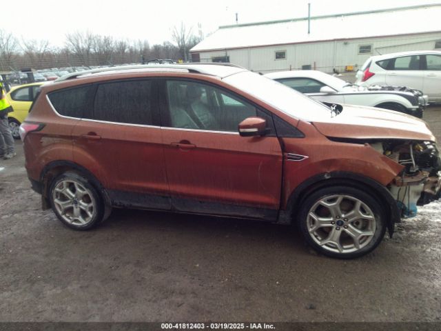 1FMCU9J9XHUA33302 Ford Escape Titanium