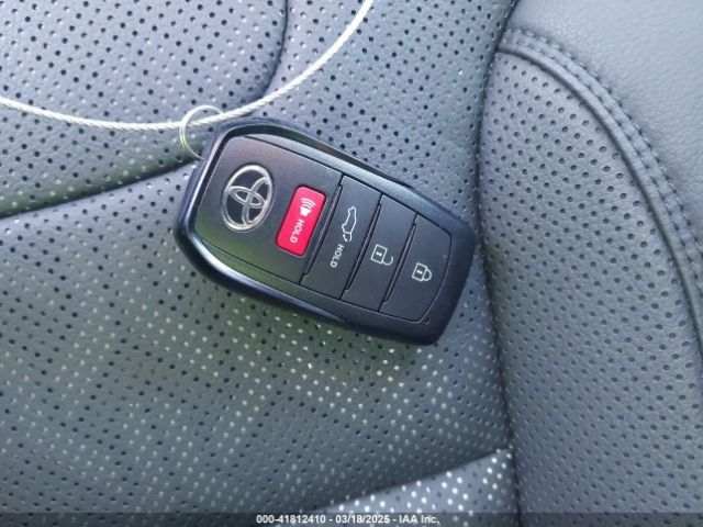 7SVAAABA8RX047798 Toyota Sequoia Sr5