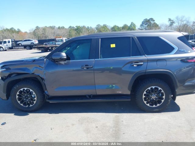 7SVAAABA8RX047798 Toyota Sequoia Sr5