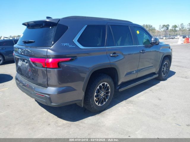 7SVAAABA8RX047798 Toyota Sequoia Sr5