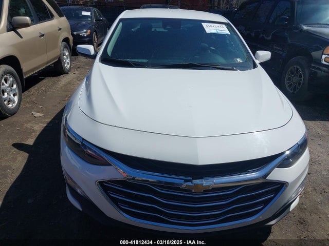 1G1ZD5ST3PF180753 Chevrolet Malibu Fwd 1lt