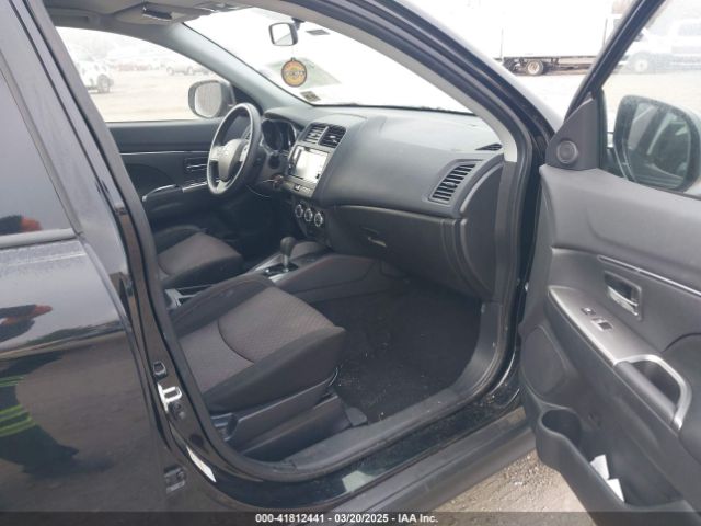 2019 MITSUBISHI OUTLANDER SPORT JA4AP3AU0KU023173 Photo 4