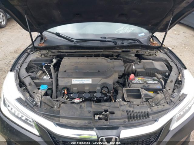 1HGCR3F94GA021952 Honda Accord Touring