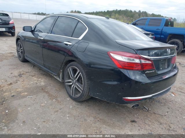 1HGCR3F94GA021952 Honda Accord Touring