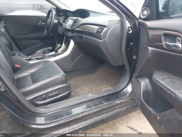 1HGCR3F94GA021952 Honda Accord Touring