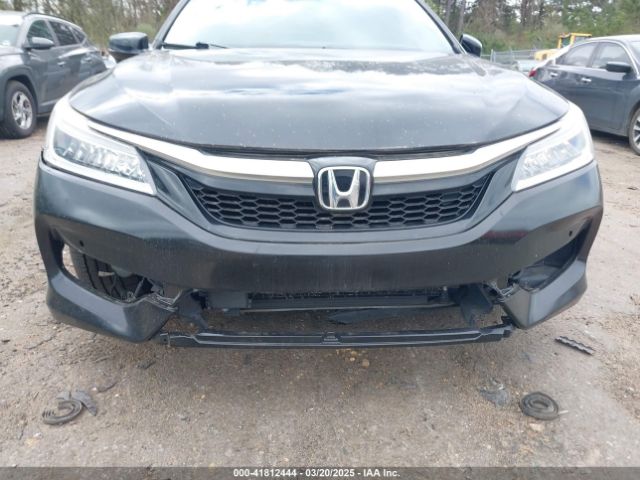 1HGCR3F94GA021952 Honda Accord Touring
