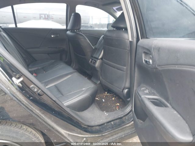 1HGCR3F94GA021952 Honda Accord Touring