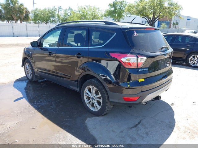 1FMCU0GD9HUC38195 Ford ESCAPE SE