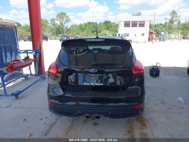 1FADP3L95JL291710 Ford FOCUS ST