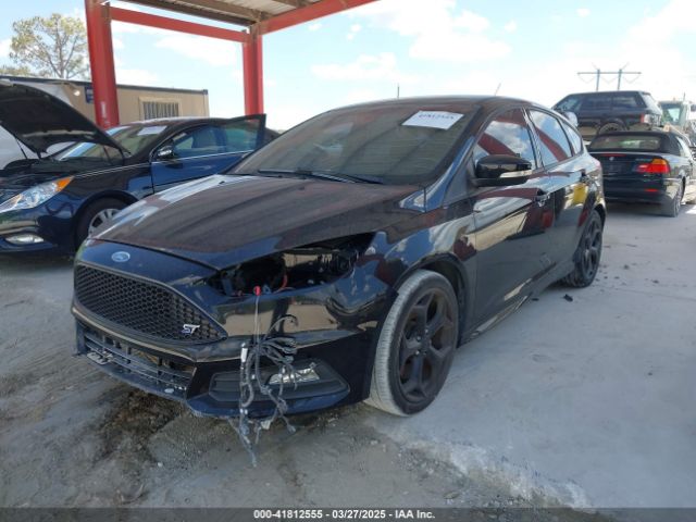1FADP3L95JL291710 Ford FOCUS ST