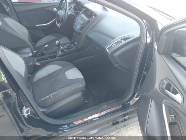 1FADP3L95JL291710 Ford FOCUS ST