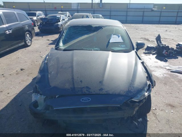 3FA6P0LU9KR189728 Ford Fusion Hybrid Se