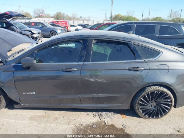 3FA6P0LU9KR189728 Ford Fusion Hybrid Se