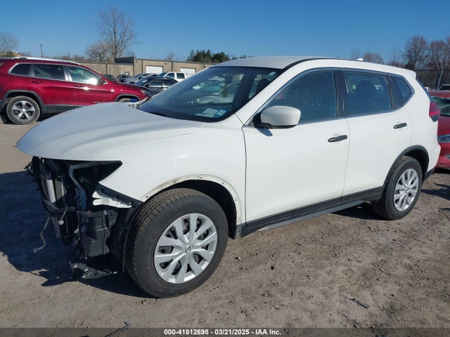 Nissan ROGUE S 2017 JN8AT2MV7HW024337 Image 2