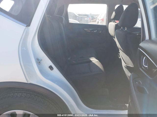 Nissan ROGUE S 2017 JN8AT2MV7HW024337 Image 8