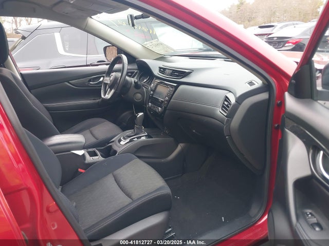 JN8AT2MV4HW277616 Nissan ROGUE SV