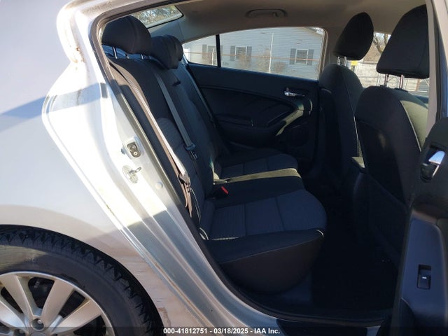 KNAFX4A66G5471080 KIA FORTE LX