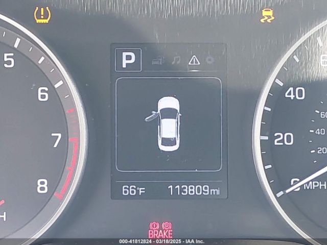 5NPD84LF3JH304235 Hyundai ELANTRA SEL