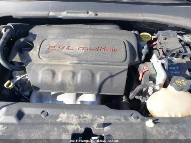 3C4NJCBB2JT267700 Jeep Compass Latitude Fwd
