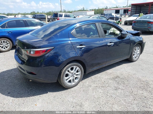 3MYDLBYV3HY151597 Toyota YARIS IA