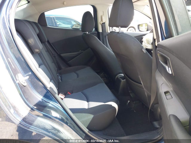3MYDLBYV3HY151597 Toyota YARIS IA