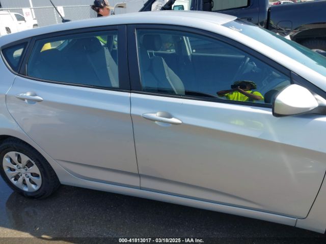 KMHCT5AE4HU315623 Hyundai ACCENT SE