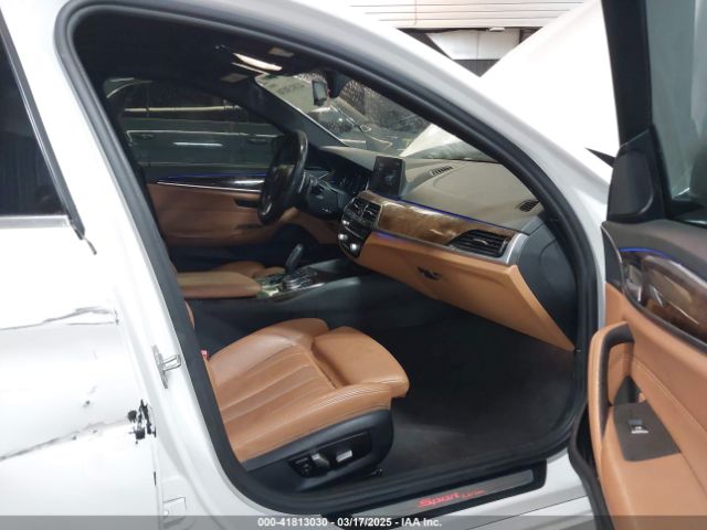 WBAJA7C35HG905673 BMW 530i Xdrive