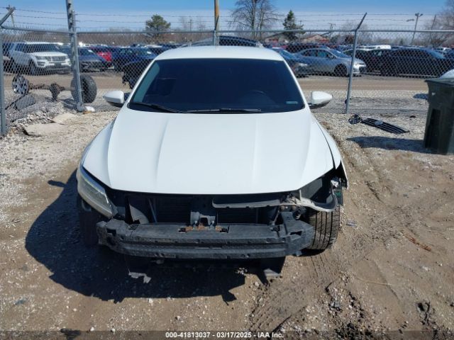 1VWAS7A31GC056485 Volkswagen Passat 1.8t R-line
