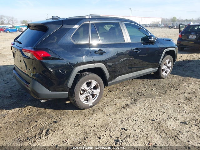 Toyota Rav4 Xle 2022 2T3W1RFV5NC187299 Image 4